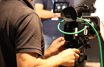 YOUTUBE、FACEBOOK LIVE他、OTTサービス向けの配信スタジオとして